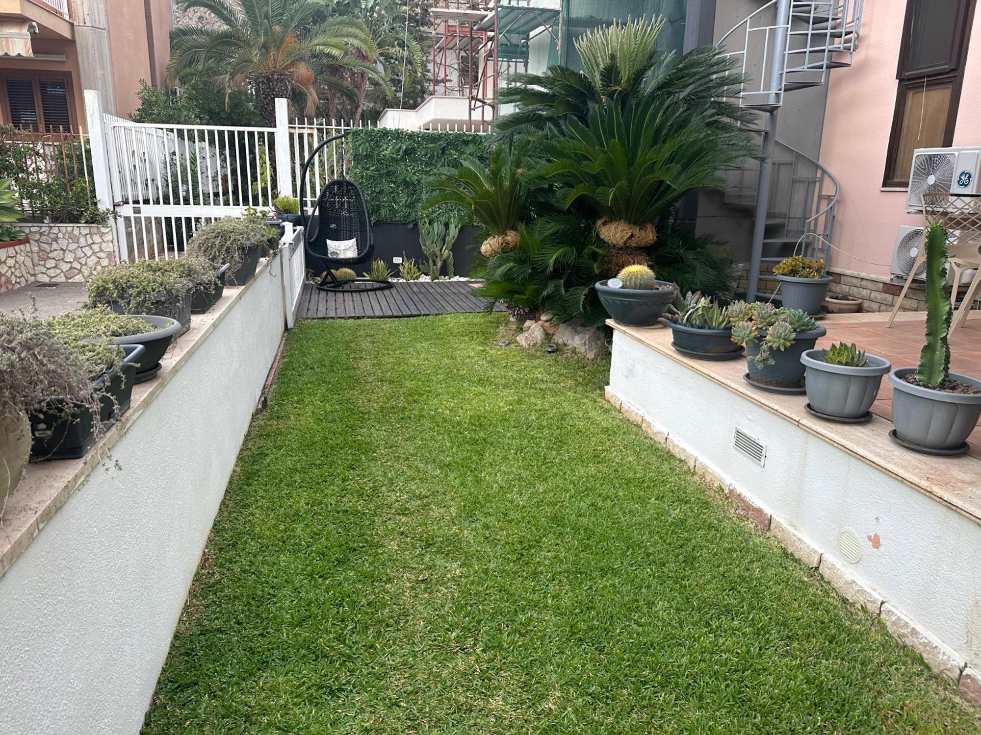 Flat With Jacuzzi - Casa Pia Apartment Mondello Ngoại thất bức ảnh